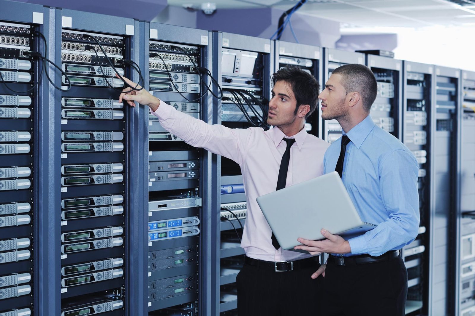 Аренда выделенного сервера в дата-центре: надежность, гибкость и безопасность вашего бизнеса