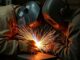 Explosives Schweißen: Verkleben unterschiedlicher Metalle auf revolutionäre Weise