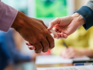 Как проверить новые МФО и не попасть в неприятности: понятная инструкция